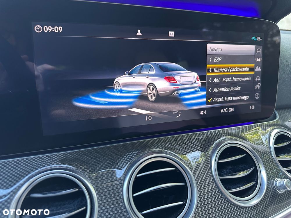 Mercedes-Benz Klasa E 220 d 4-Matic Business Edition 9G-TRONIC - 17