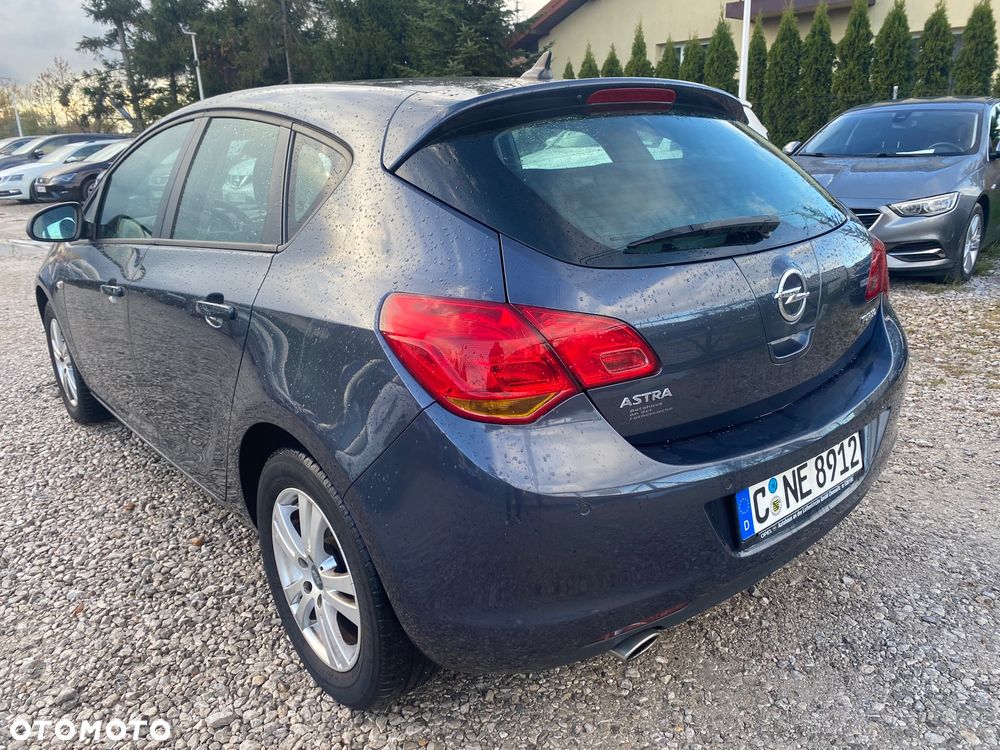 Opel Astra 1.4 Turbo Design Edition - 36