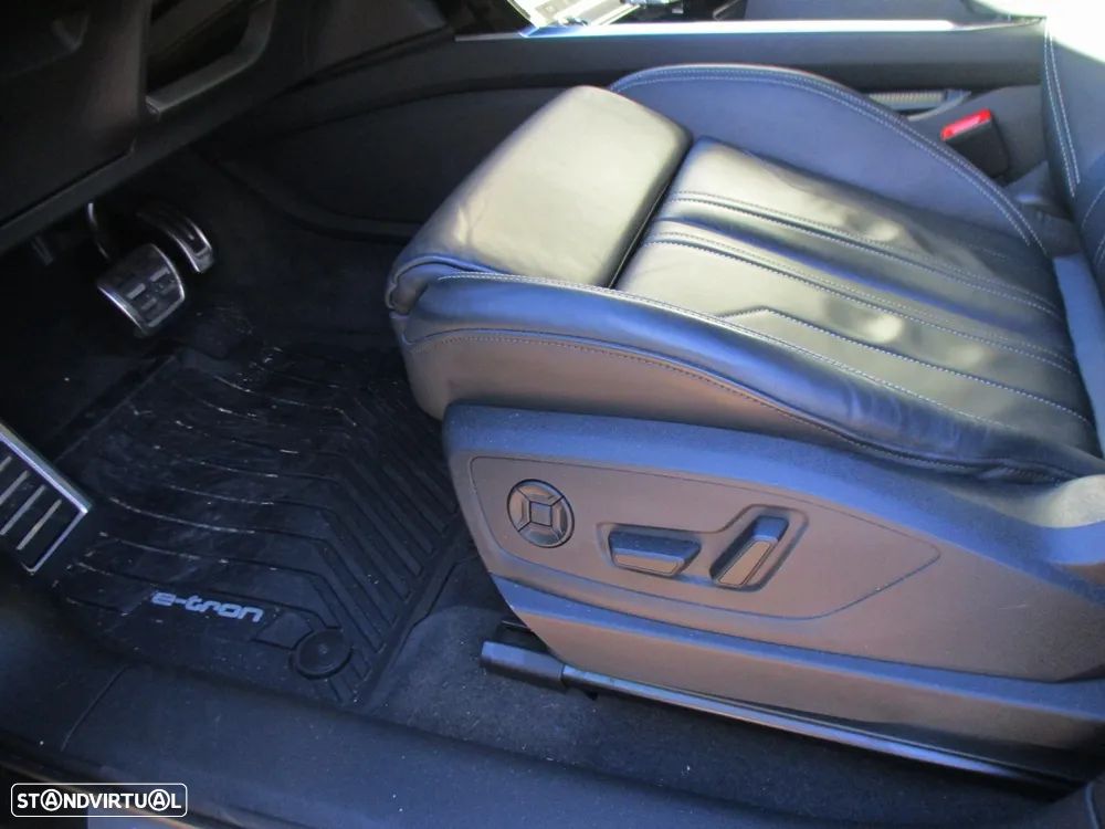 Audi Q8 e-Tron Sportback 50 quattro S line - 27