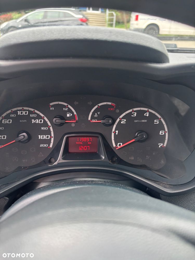 Ford KA 1.2 Trend - 12