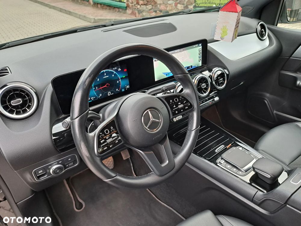 Mercedes-Benz Klasa B 180 d 8G-DCT - 30