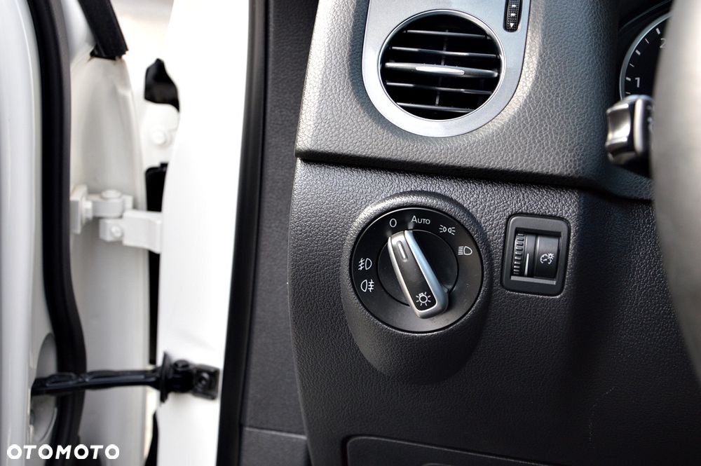 Volkswagen Tiguan - 28