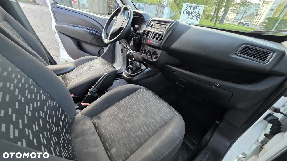 Opel Combo - 8