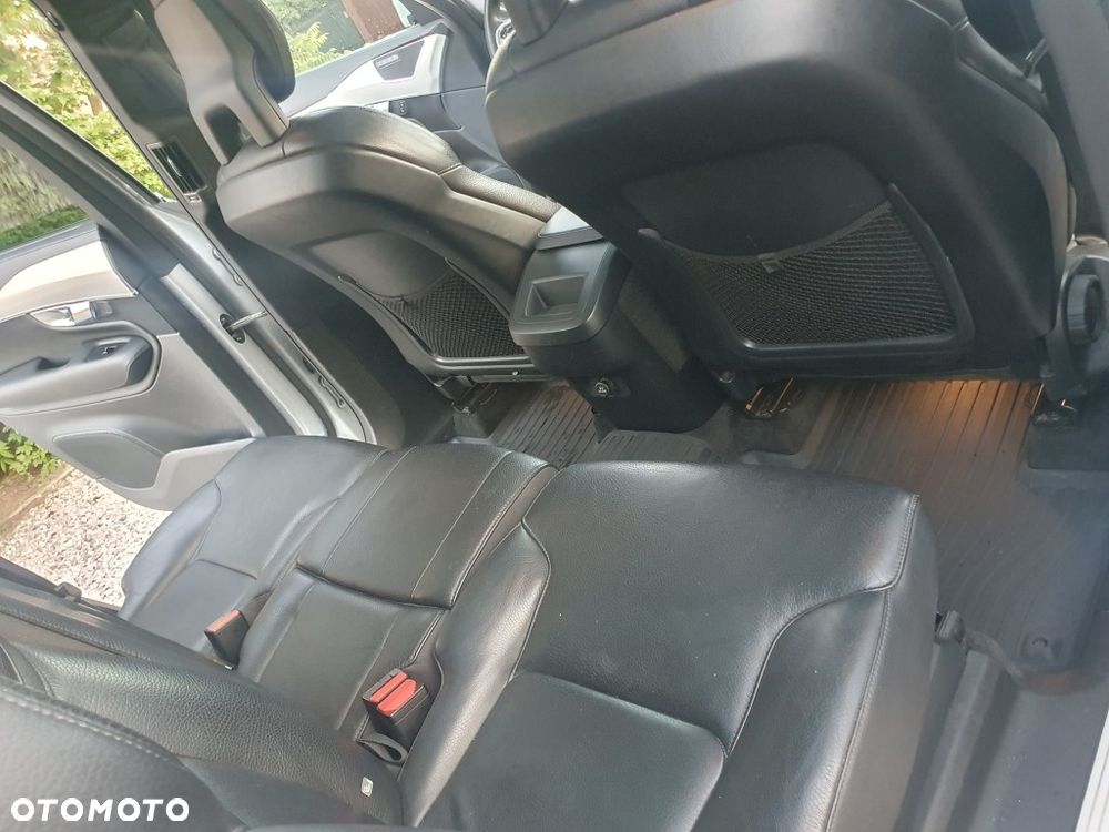 Volvo XC 90 D5 SCR AWD Inscription 7os - 13