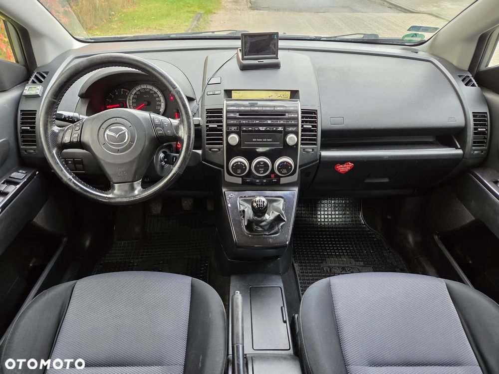 Mazda 5 - 6