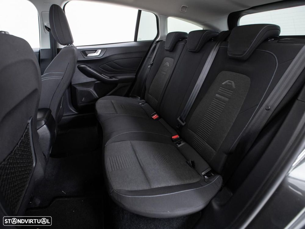 Ford Focus SW - 10