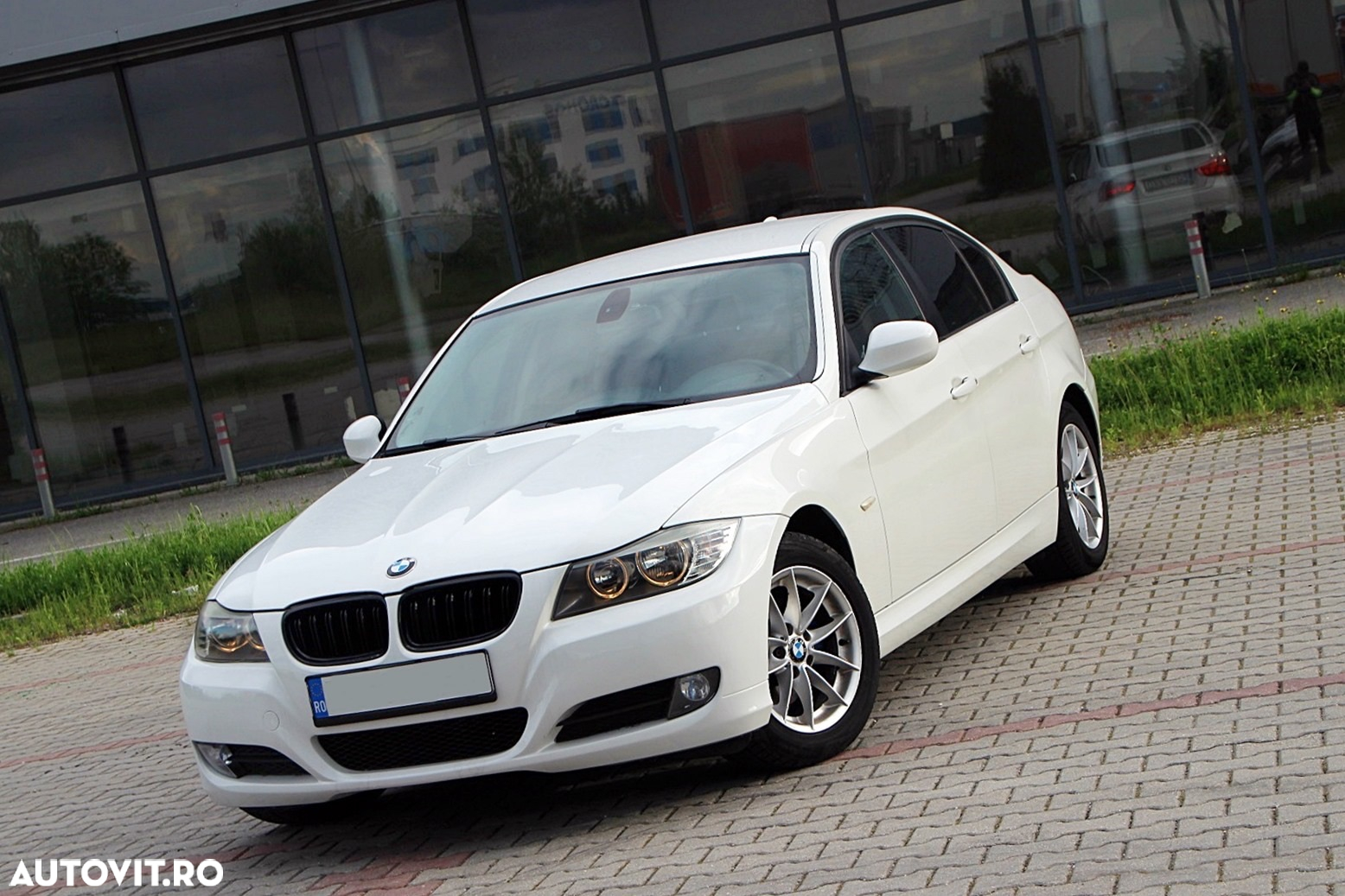 BMW Seria 3 318d - 2