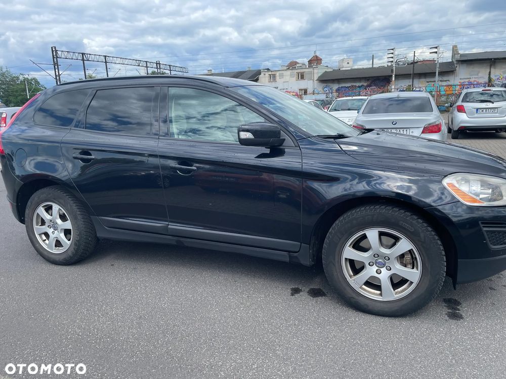 Volvo XC 60 D3 Momentum - 3
