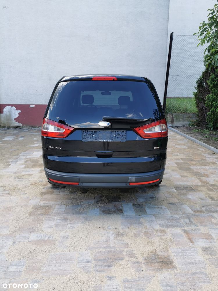 Ford Galaxy - 3