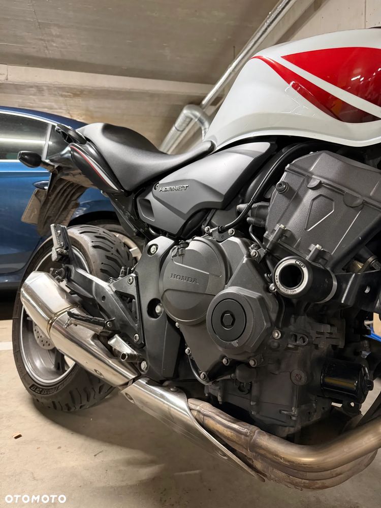 Honda Hornet - 4