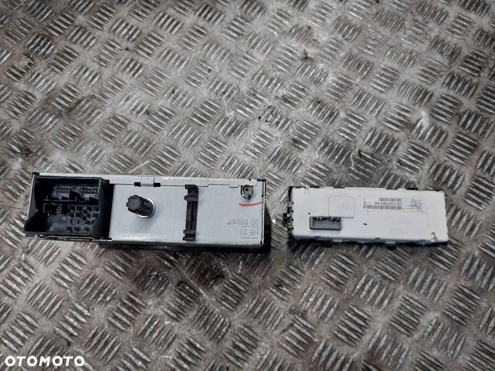 RADIO ODTWARZACZ  RENAULT MEGANE III 281150030R 280349044R - 3