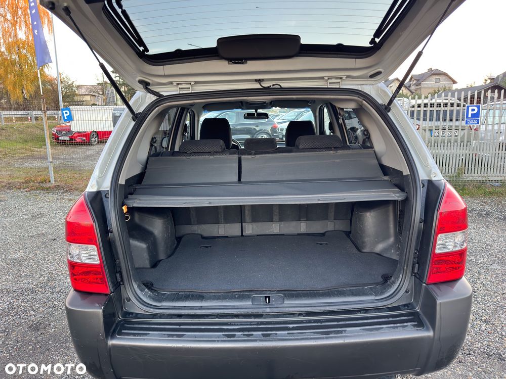 Hyundai Tucson 2.0 CRDi Premium - 27