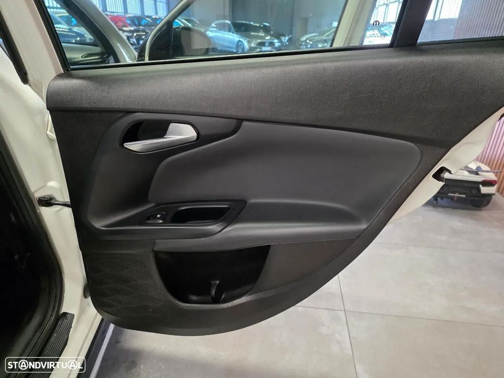 Fiat Tipo Cross 1.3 Multijet - 25