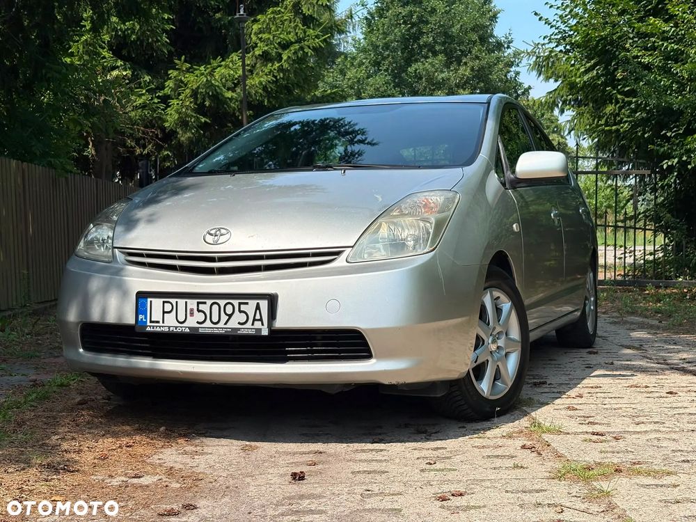Toyota Prius - 15
