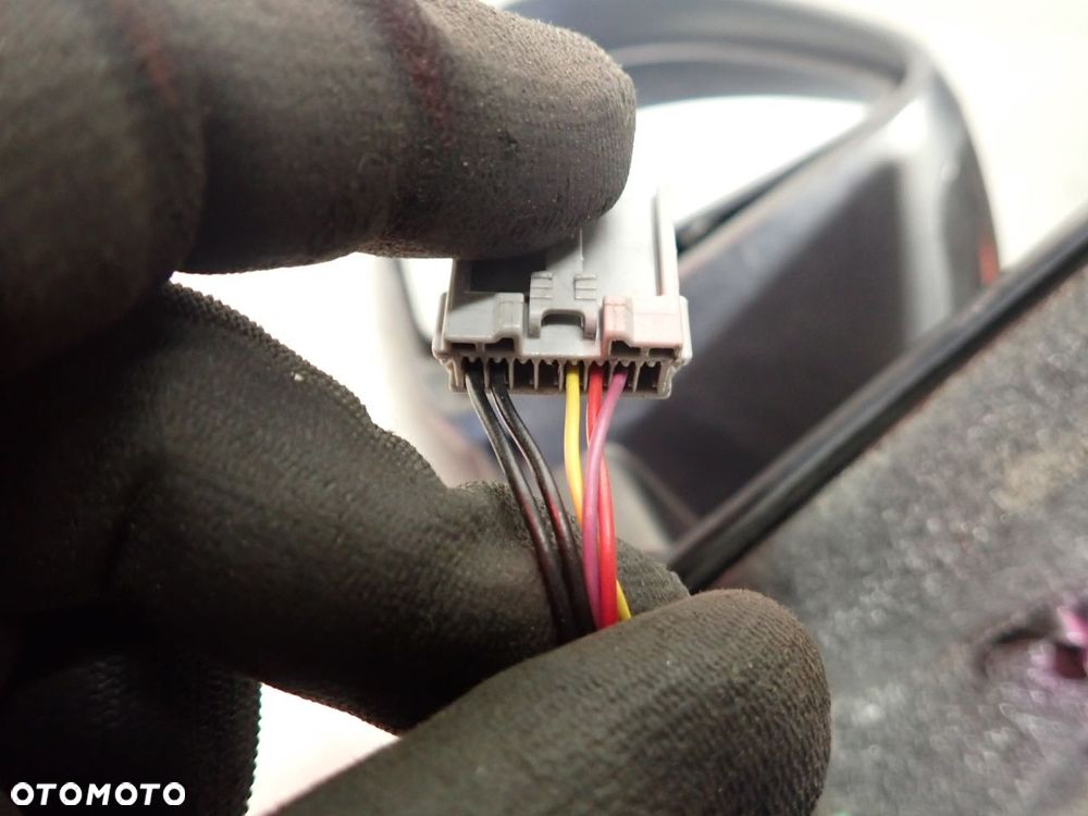 LUSTERKO LEWE ELEKTRYCZNE NISSAN QASHQAI I 2.0 - 4