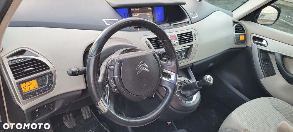Citroën C4 Picasso - 22