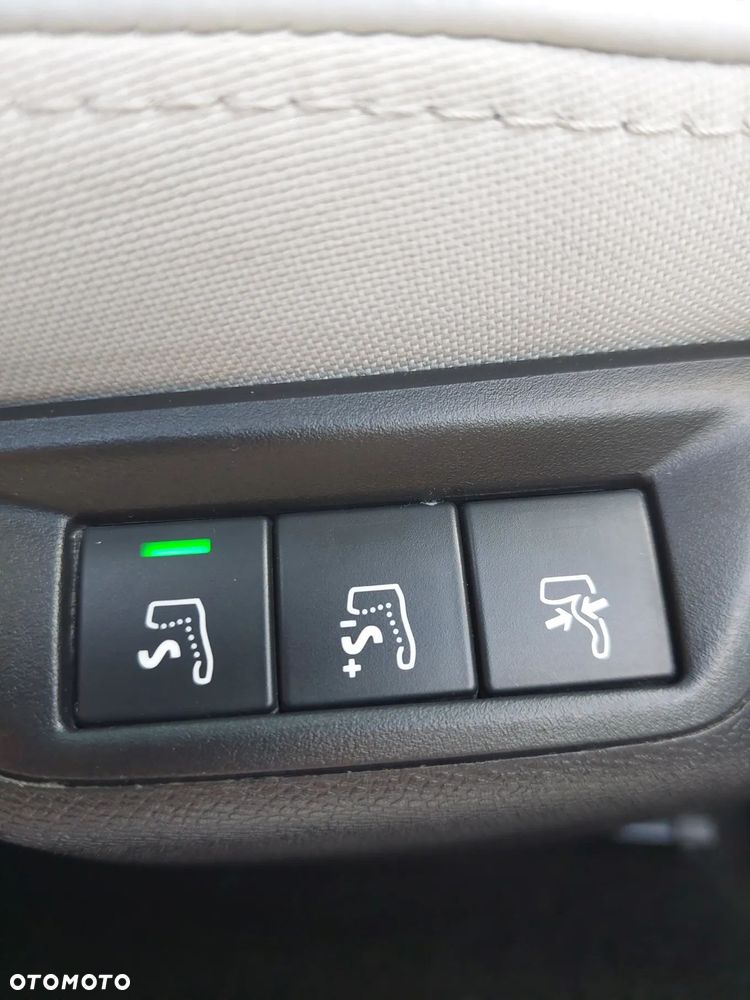 Peugeot 308 BlueHDi FAP 150 EAT6 Stop&Start GT-Line Edition - 12