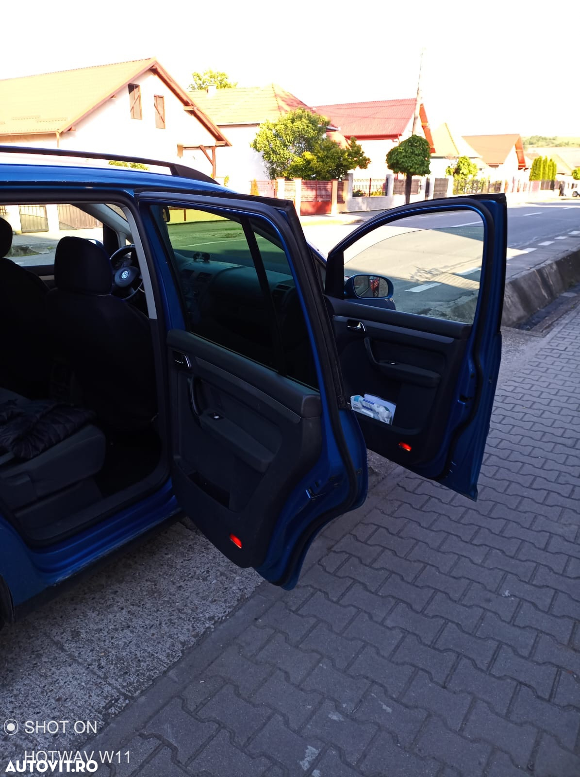 Volkswagen Touran 2.0TDI Trendline - 9