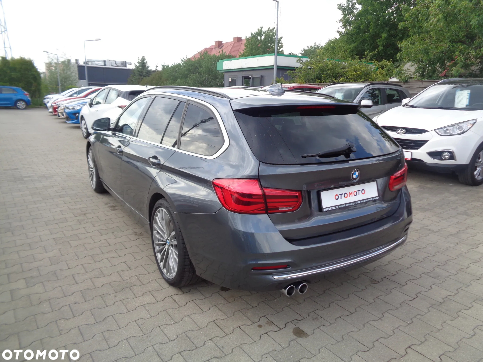 BMW Seria 3 320d Sport Line - 3