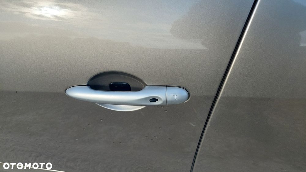 Renault Grand Scenic - 20