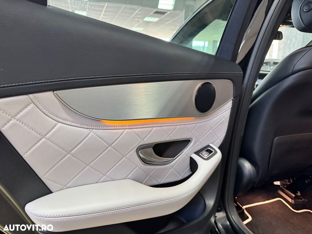 Mercedes-Benz GLC 350 e 4Matic 7G-TRONIC AMG Line - 21