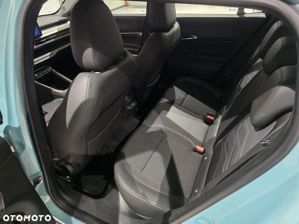 Jeep Avenger 1.2 T3 mHEV Altitude FWD eDCT6 - 9