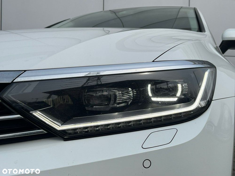 Volkswagen Passat - 3