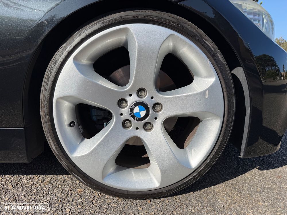 BMW 318 d Navigation Sport - 28
