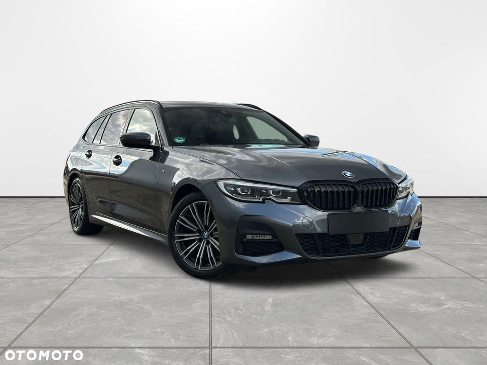BMW Seria 3 320d Touring M Sport - 10