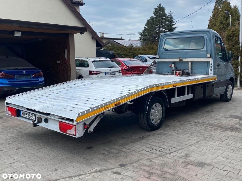 Mercedes-Benz Sprinter 319CDI V6 - 8