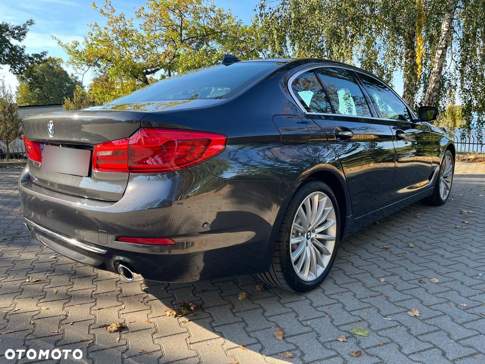 BMW Seria 5 520d xDrive Luxury Line - 9