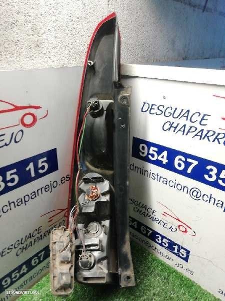 FAROLIM TRASEIRO DIREITO FORD FIESTA V 2006 - - 4