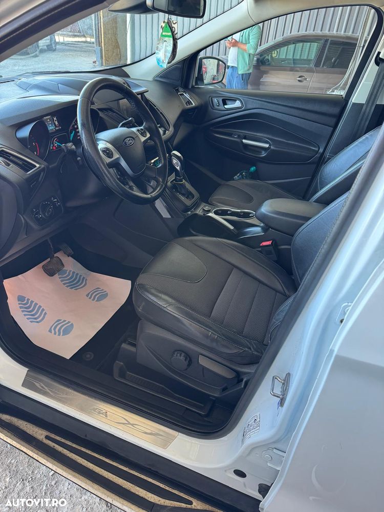 Ford Kuga - 4