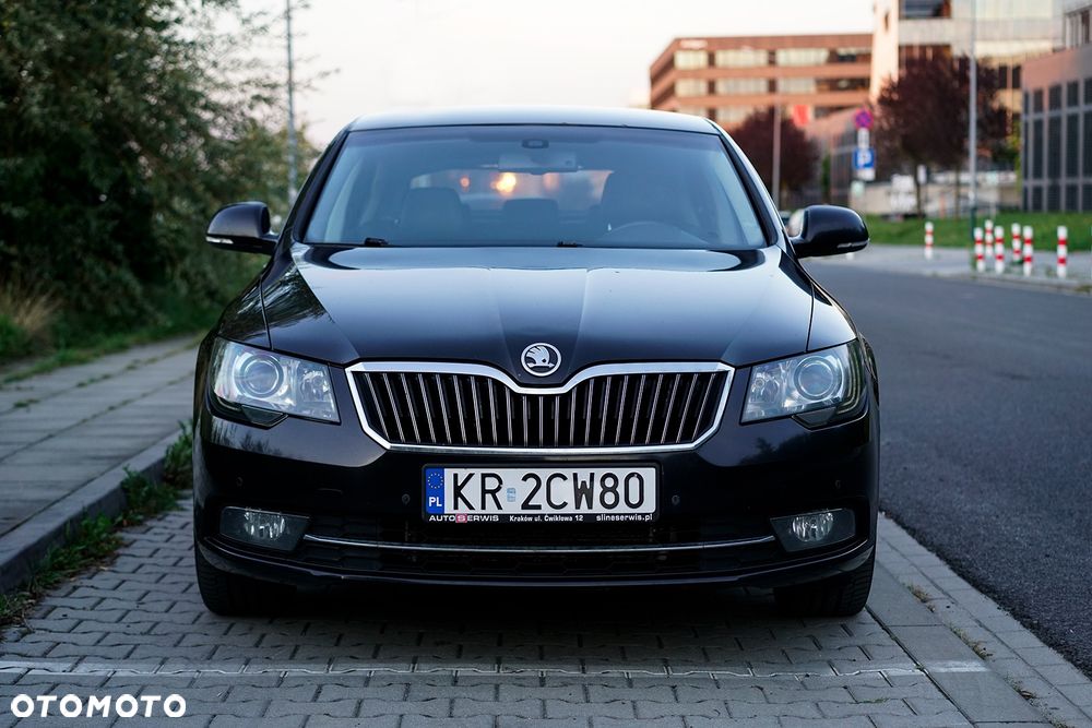 Skoda Superb 2.0 TDI Elegance - 6