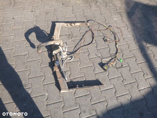 HAK HOLOWNICZY FORD S-MAX MK1 06-10 - 5