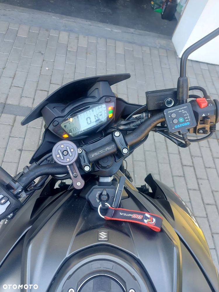 Suzuki GSX - 4
