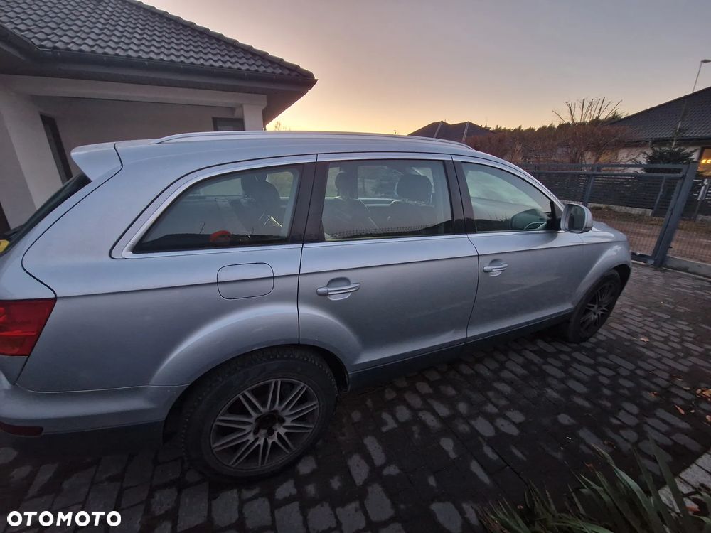 Audi Q7 3.0 TDI Quattro Tiptronic - 4