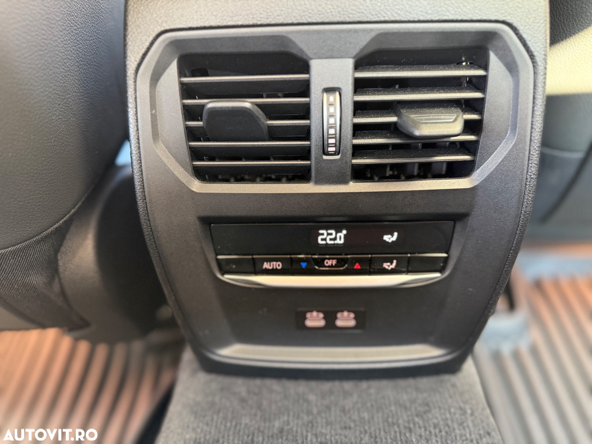BMW Seria 3 318i Aut. Sport Line - 23