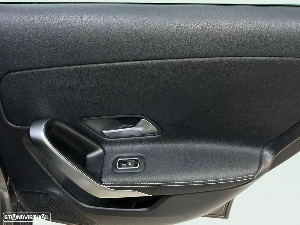 Mercedes-Benz A 250 Limousine - 23