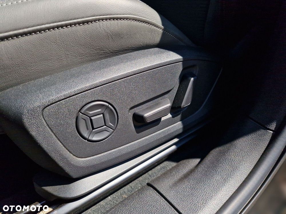 Audi Q3 35 TFSI mHEV S-Line S tronic - 27