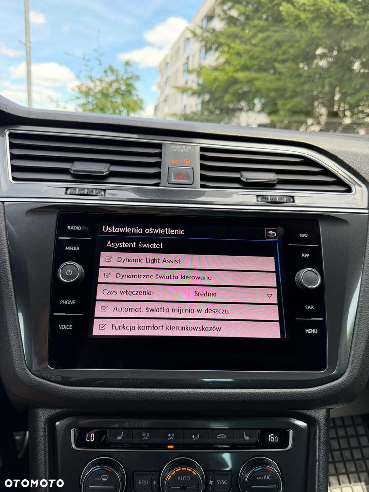 Volkswagen Tiguan 2.0 TDI SCR DSG R-Line - 22