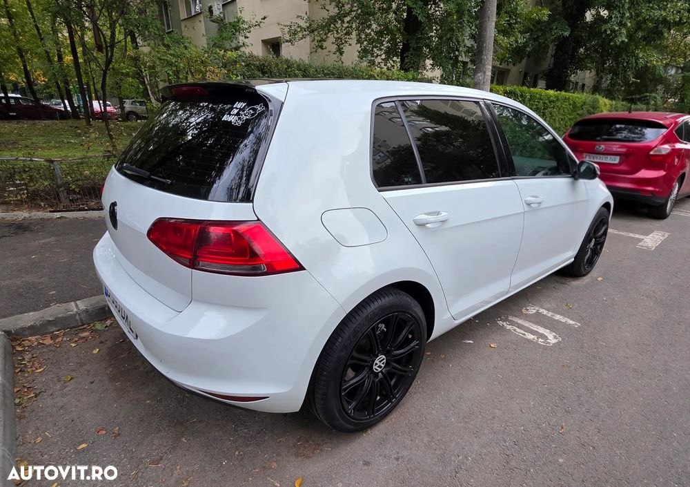 Volkswagen Golf - 3