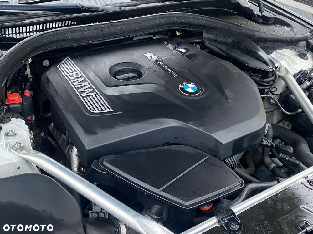 BMW Seria 5 530i xDrive Sport Line sport - 7