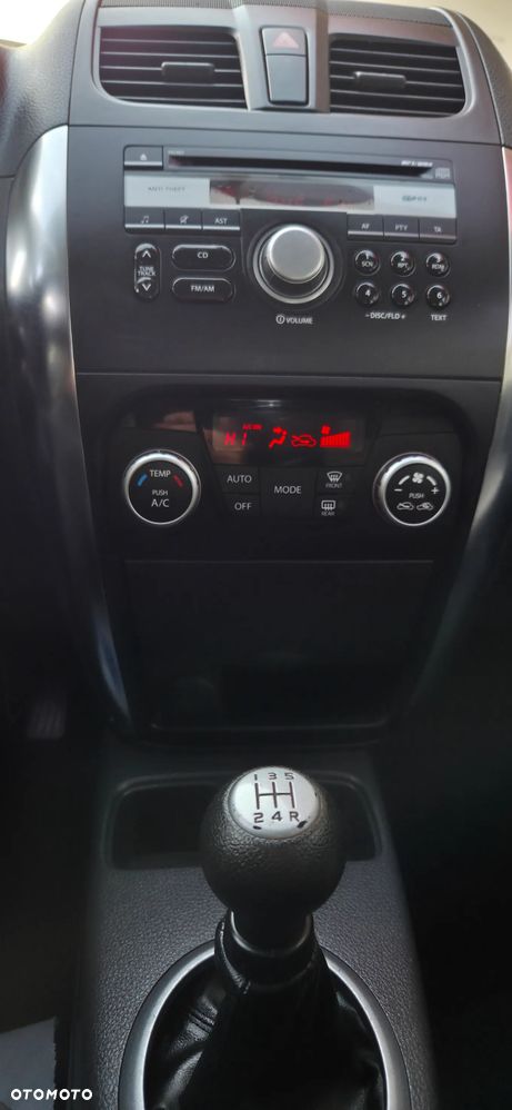 Fiat Sedici 1.6 16V 4x2 Emotion - 24