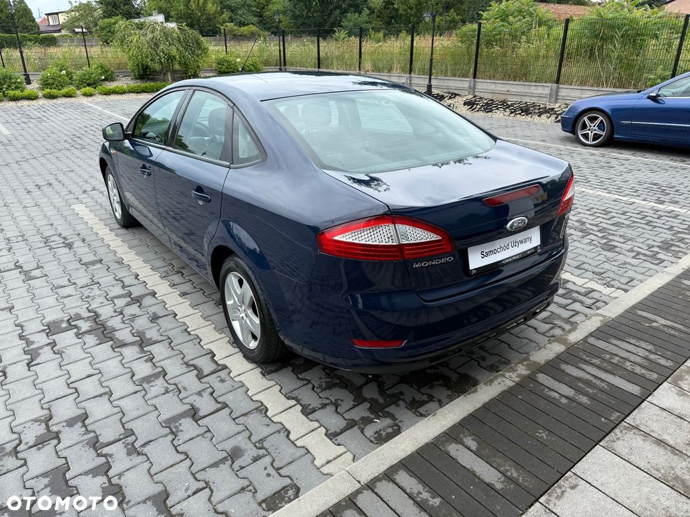 Ford Mondeo 1.8 TDCi Ambiente - 10