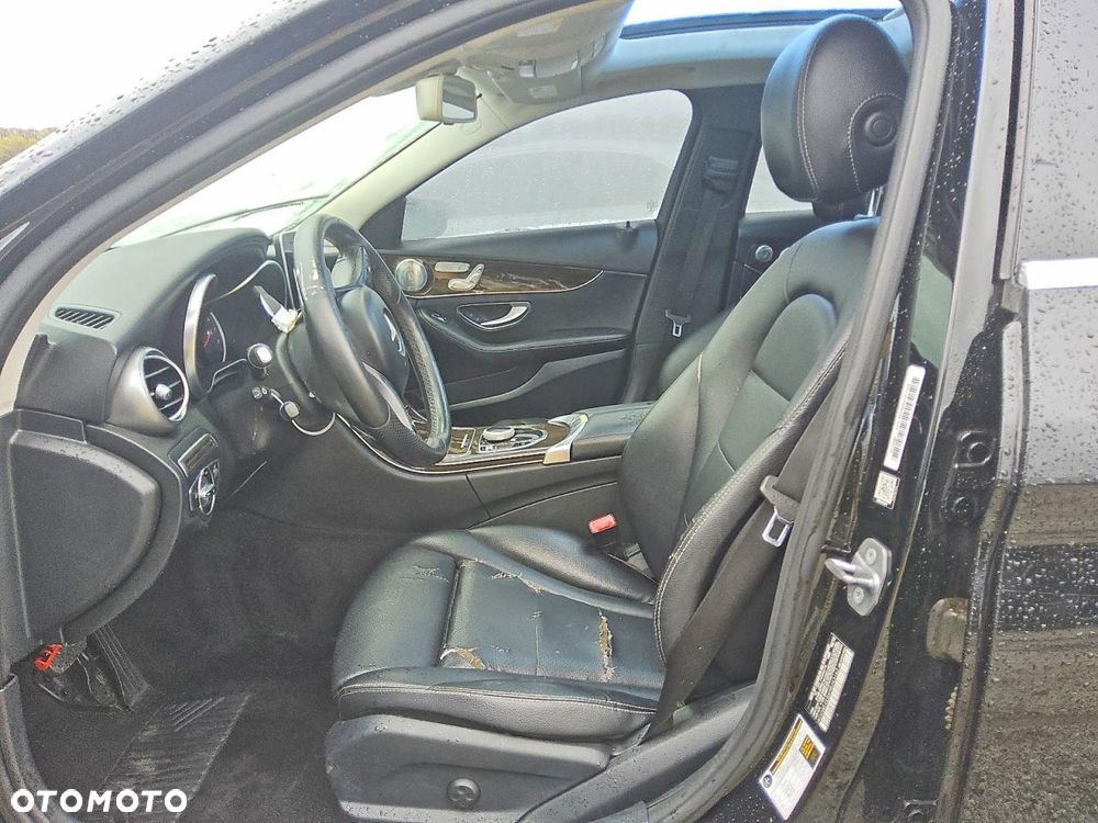 Mercedes-Benz Klasa C 300 9G-TRONIC Exclusive - 8