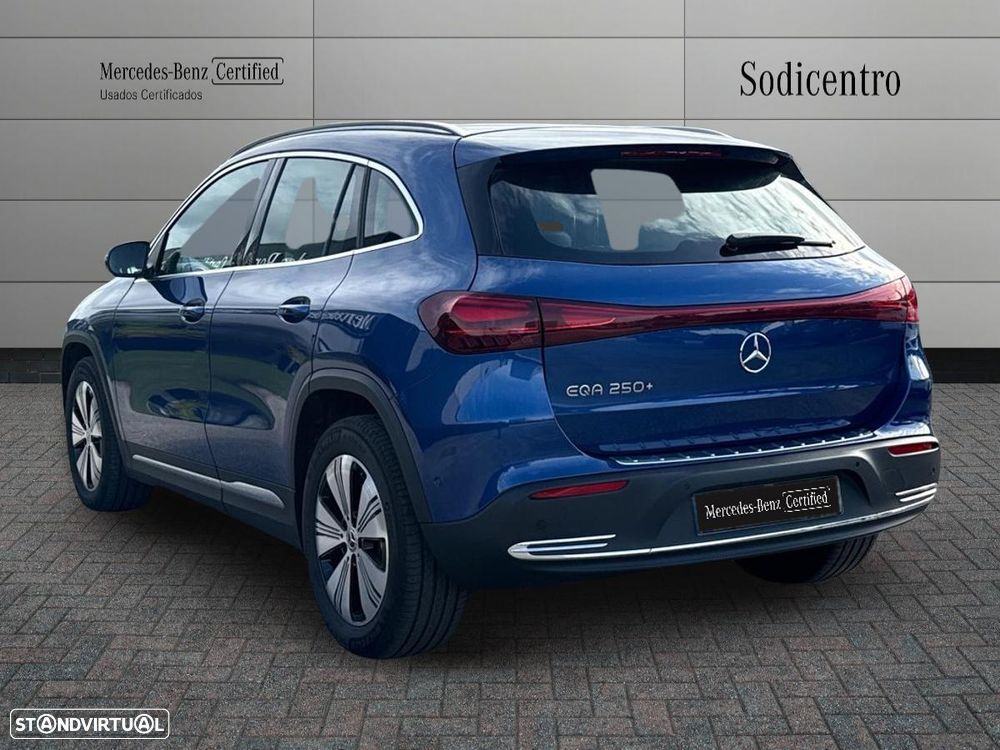 Mercedes-Benz EQA 250+ Progressive - 3