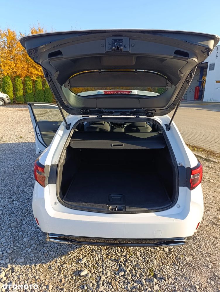 Toyota Corolla 1.8 Hybrid Comfort - 23