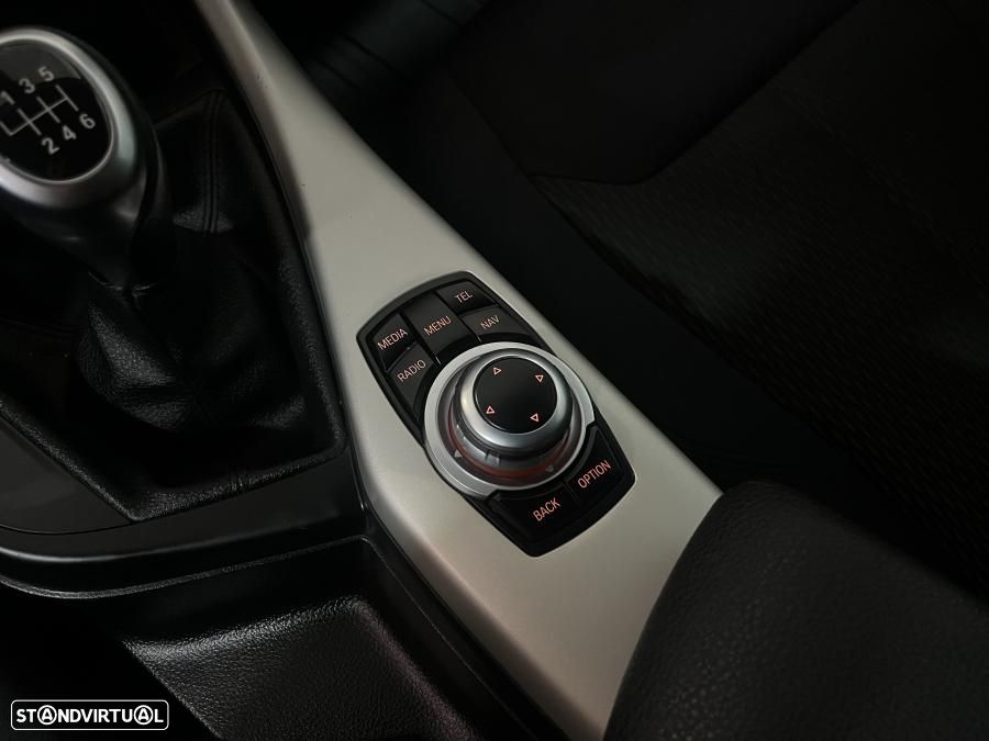 BMW 114 d Line Urban - 17