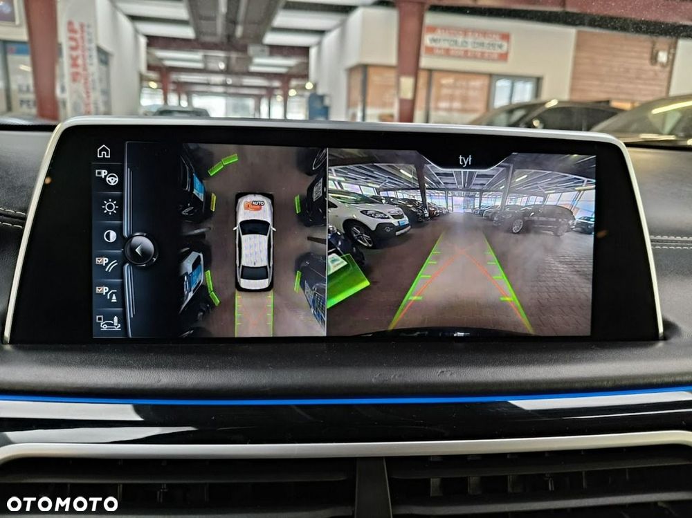 BMW Seria 7 - 32